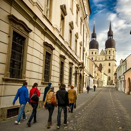 Апартаменты Milde's Near The Center - Hospodarska Street Трнава